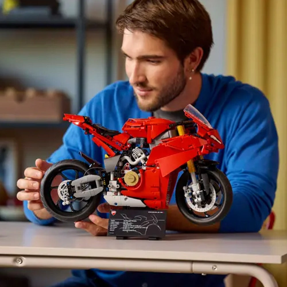 Moto Ducati Panigale V4 S