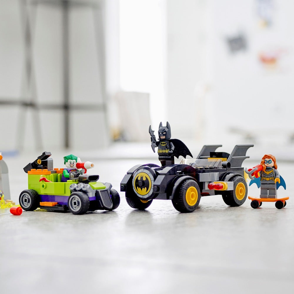 Batman™ vs. The Joker™: Persecución en el Batmobile™