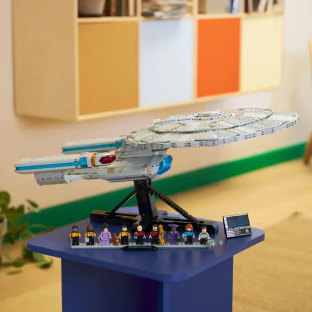 Star Trek: U.S.S. Enterprise NCC-1701-D™