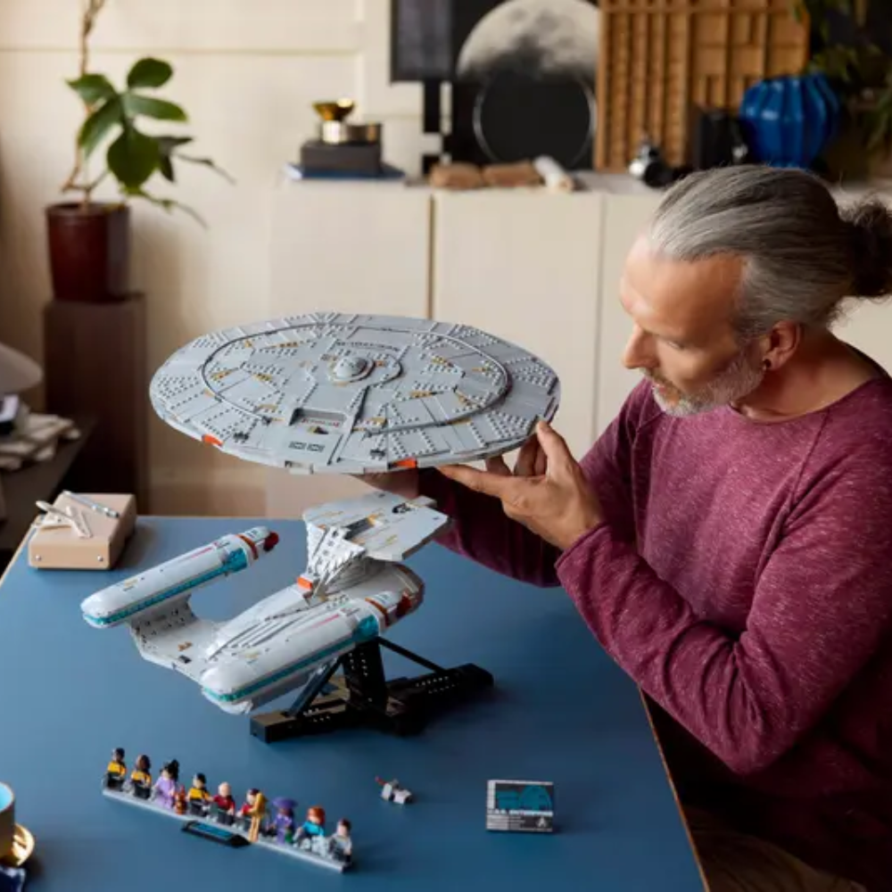 Star Trek: U.S.S. Enterprise NCC-1701-D™