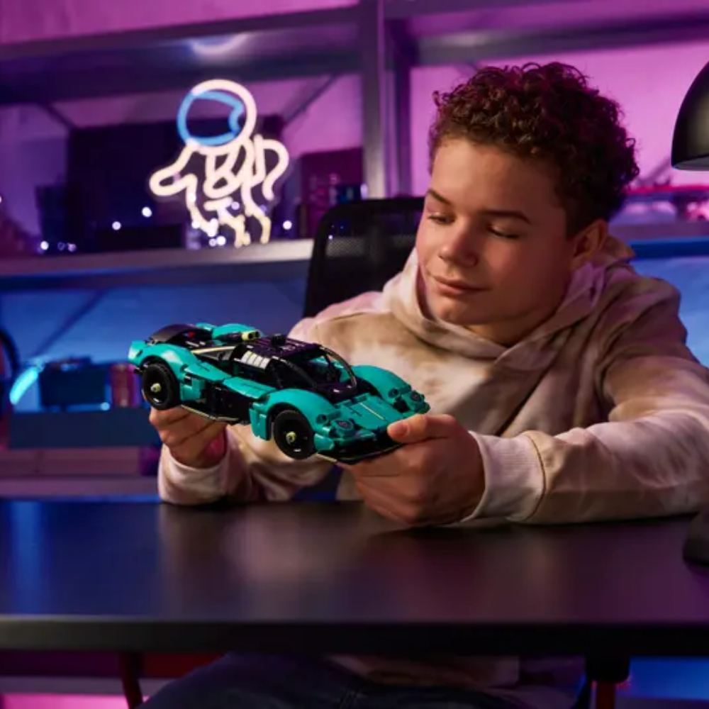 Aston Martin Valkyrie