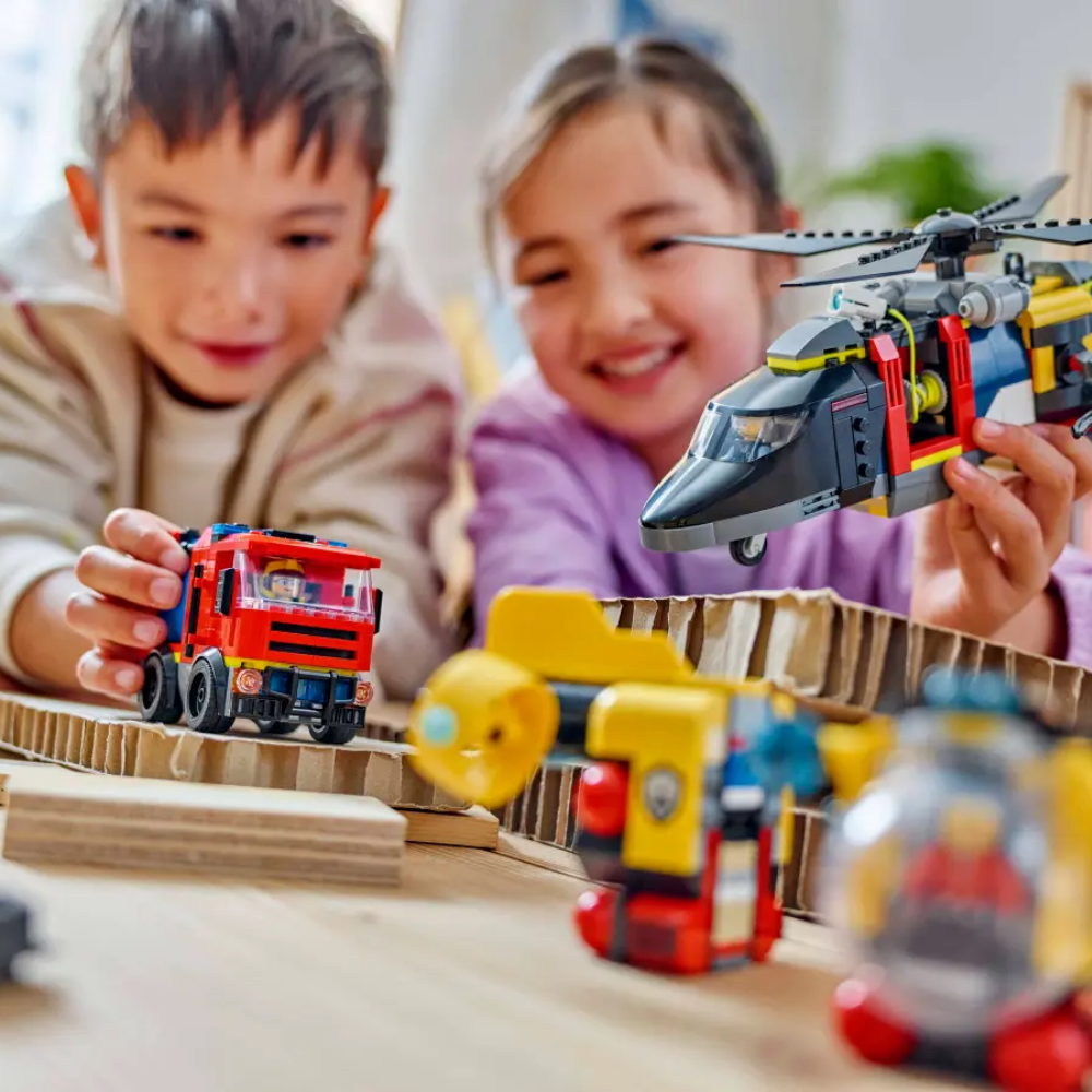 Remix: Helicóptero, Camión de Bomberos y Submarino